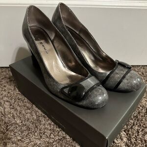 Michael “Pelton” Grey Pumps
